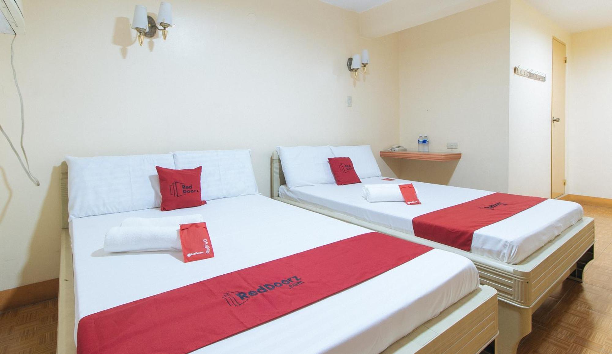 Reddoorz @ Golden Victory Hotel Mabalacat Pampanga Экстерьер фото