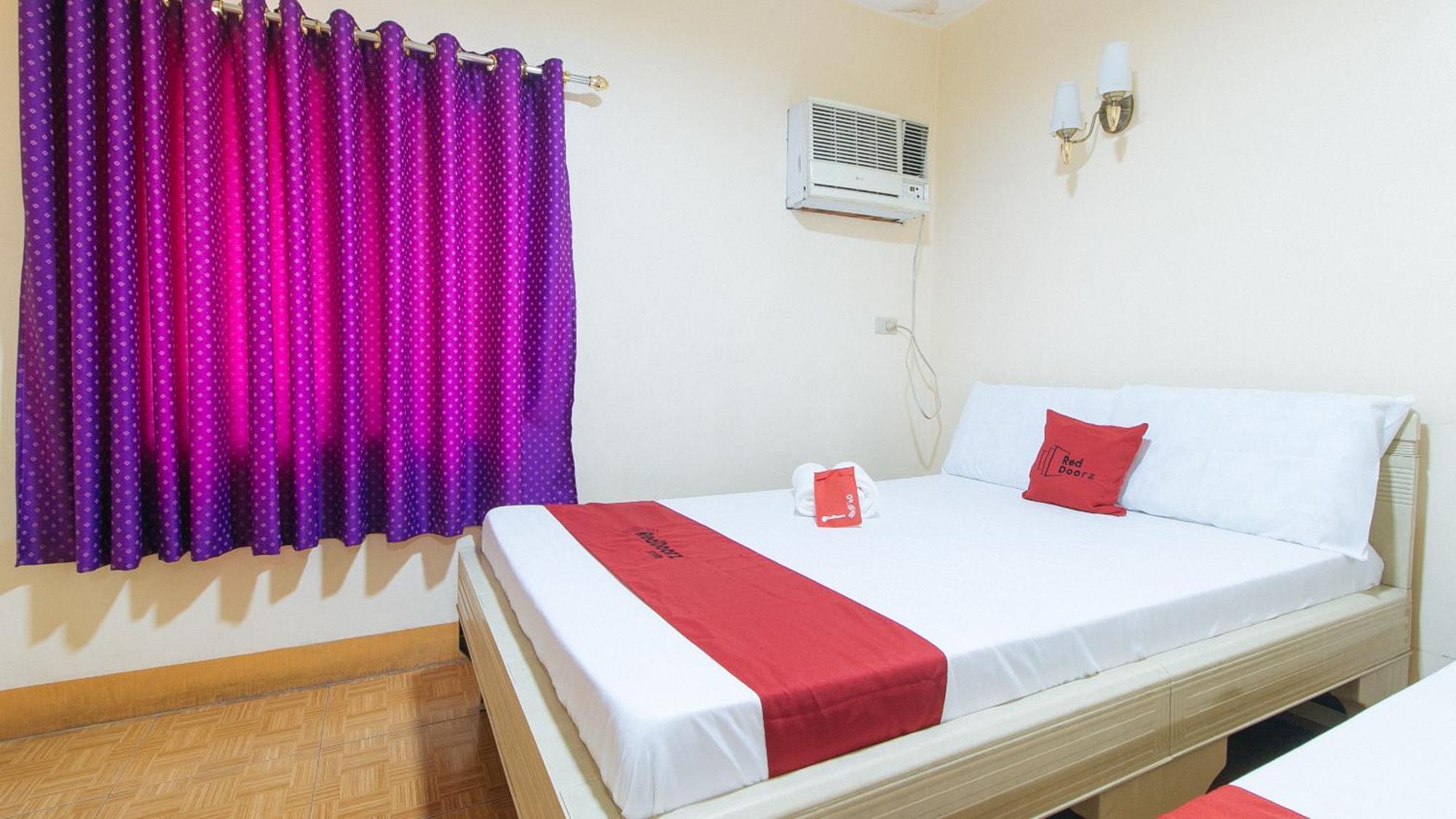 Reddoorz @ Golden Victory Hotel Mabalacat Pampanga Экстерьер фото