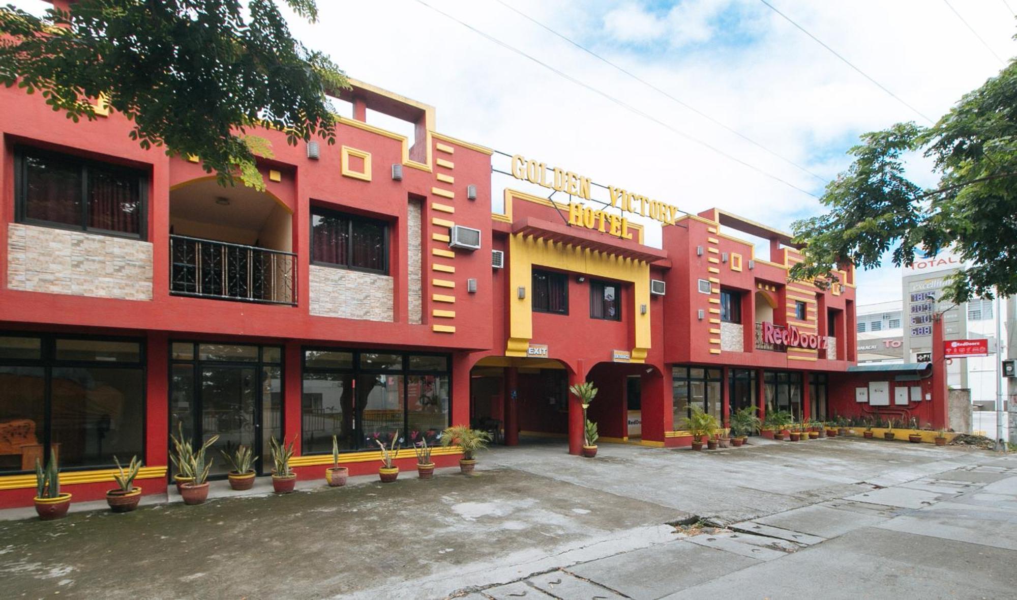 Reddoorz @ Golden Victory Hotel Mabalacat Pampanga Экстерьер фото